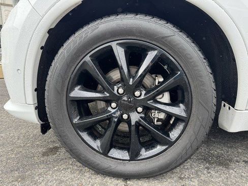 Used 2018 Dodge Durango R/T w/ Blacktop Package image 29