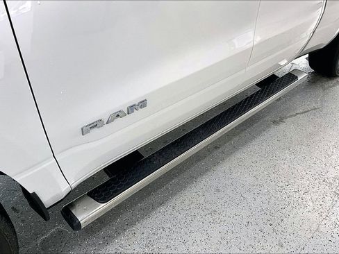 Used 2020 RAM 1500 Big Horn AWD/4WD image 35