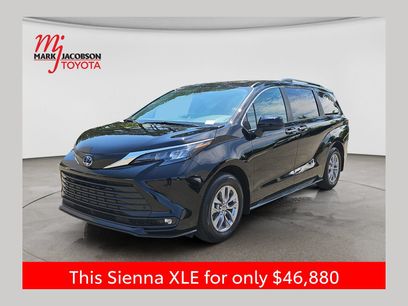 Used 2025 Toyota Sienna XLE