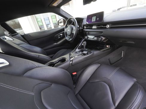 Used 2022 Toyota Supra Premium w/ Driver Assist Package image 39