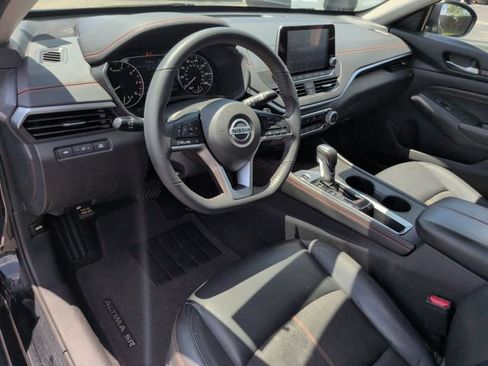 Used 2022 Nissan Altima 2.5 SR FWD image 16