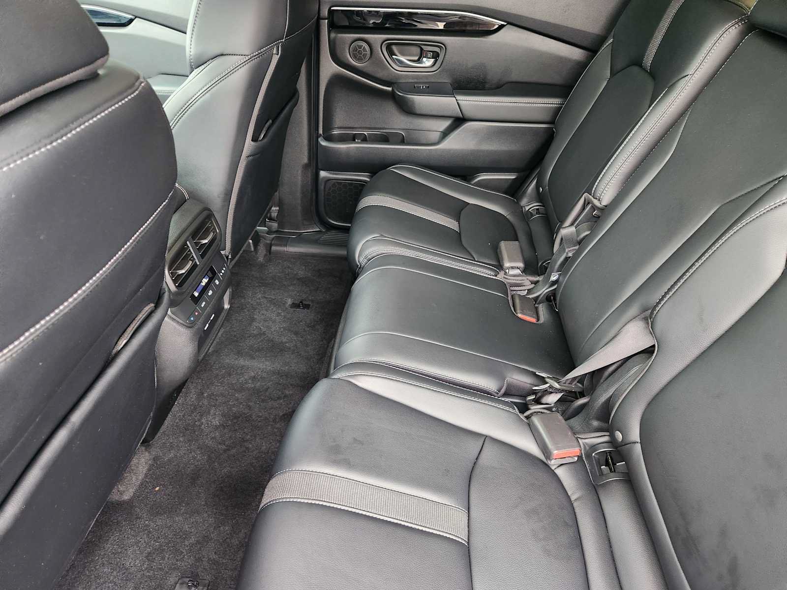 Used 2023 Honda Pilot EX-L image 28