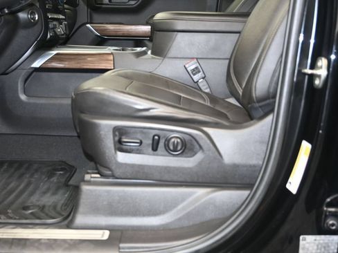 Certified 2020 Chevrolet Silverado 1500 RST w/ All-Star Edition AWD/4WD image 23