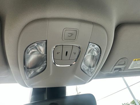 Used 2022 Jeep Compass Latitude w/ Convenience Group FWD image 36