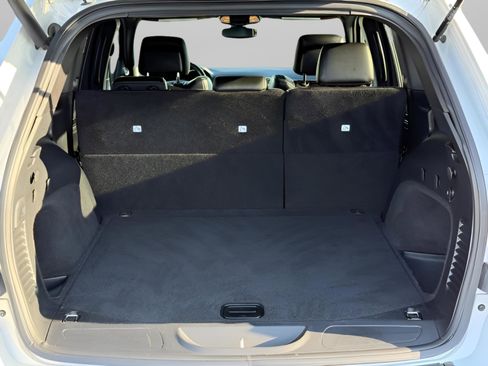 Used 2020 Jeep Grand Cherokee Limited X image 9