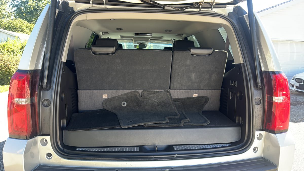 Used 2016 Chevrolet Tahoe LT AWD/4WD image 17
