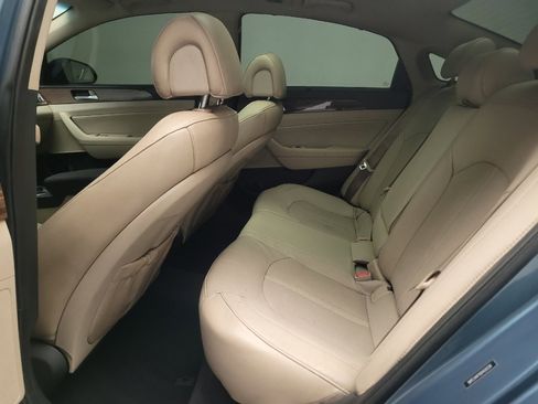 Used 2016 Hyundai Sonata Limited w/ Option Group 05 FWD image 18