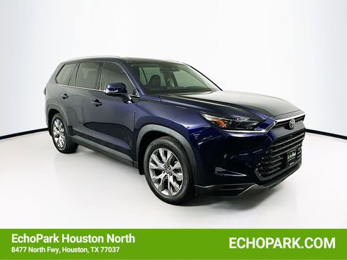 Used 2025 Toyota Grand Highlander FWD image 1