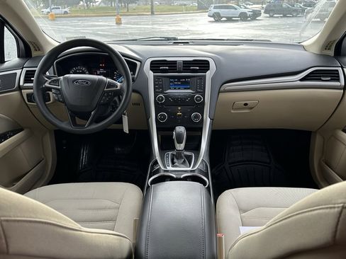 Used 2014 Ford Fusion SE image 19