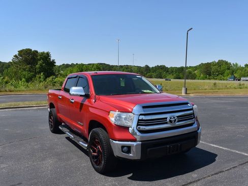 Used 2017 Toyota Tundra SR5 w/ SR5 Upgrade Package RWD image 1