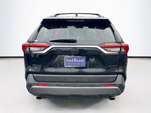 Used 2021 Toyota RAV4 Limited image 7