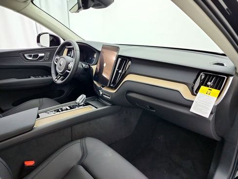 New 2026 Volvo XC60 B5 Plus w/ Protection Package Premier AWD/4WD image 17