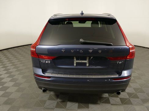 Used 2019 Volvo XC60 T6 Momentum w/ Premium Package image 4