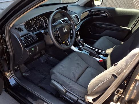Used 2016 Honda Accord LX image 15