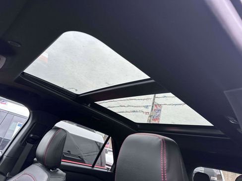 Used 2023 Ford Explorer ST-Line w/ Class IV Trailer Tow Package image 20