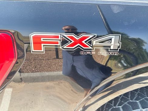 Used 2022 Ford F150 Lariat w/ Equipment Group 502A High AWD/4WD image 20
