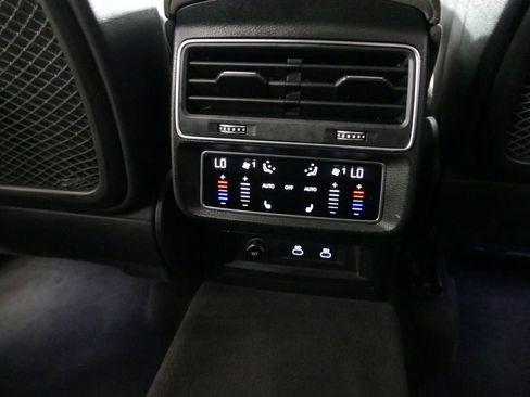 Used 2022 Audi RS Q8 AWD/4WD image 5