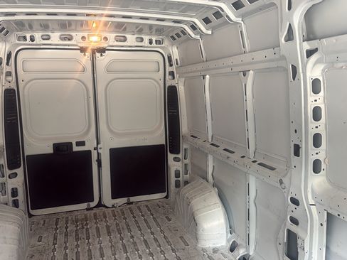 Used 2023 RAM ProMaster 2500 FWD image 22