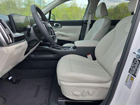 New 2026 Kia Sorento S FWD image 5