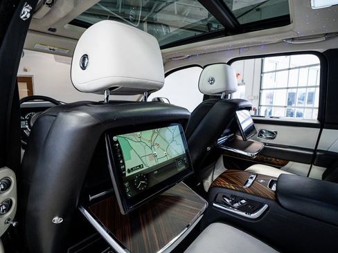 Used 2019 Rolls-Royce Cullinan image 60