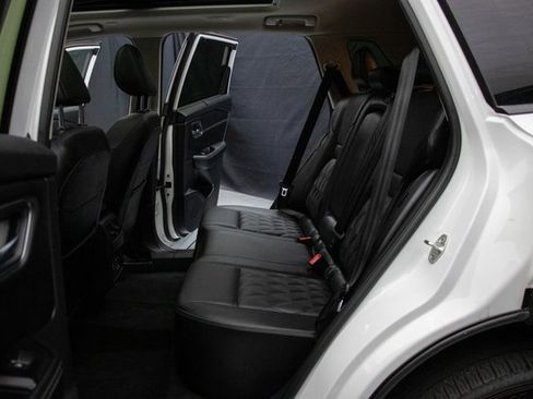 Used 2024 Nissan Rogue Platinum w/ Platinum Premium Package image 21