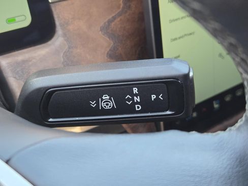 Used 2022 Rivian R1T Adventure AWD/4WD image 11