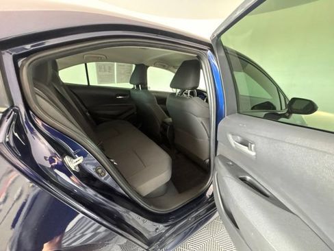 Used 2021 Toyota Corolla LE w/ Carpet Mat Package (TMS) FWD image 27