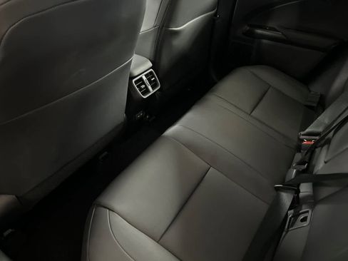 Used 2022 Lexus UX 250h image 4