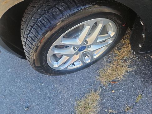 Used 2013 Ford Fusion SE FWD image 10