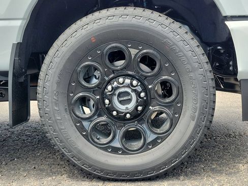 New 2026 Ford F250 XLT w/ XLT Premium Package AWD/4WD image 9