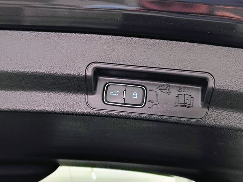 Used 2023 Ford Explorer ST w/ Equipment Group 401A AWD/4WD image 18