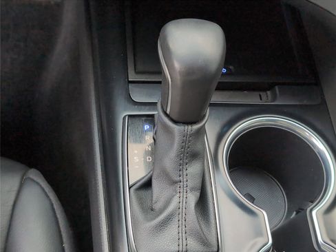 Used 2020 Toyota Camry XSE image 18