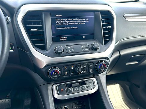 Used 2020 GMC Acadia SLT image 32