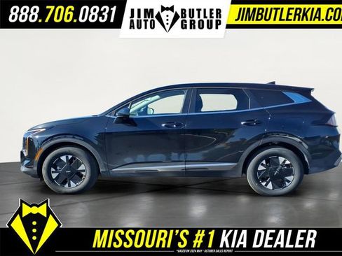 Used 2026 Kia Sportage LX FWD image 4
