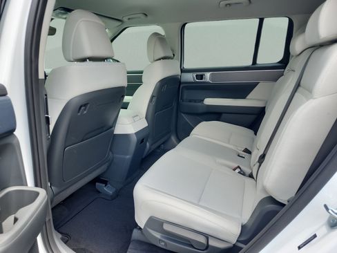 New 2026 Hyundai Santa Fe SE FWD image 16