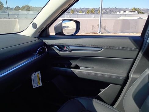 New 2025 MAZDA CX-5 AWD 2.5 S w/ Premium Plus Pkg image 36