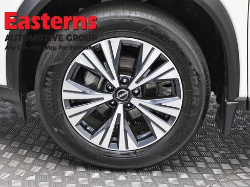 Used 2023 Nissan Rogue SV w/ SV Premium B Package AWD/4WD image 65