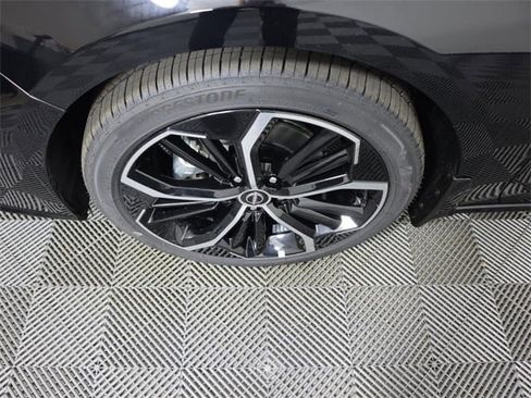 New 2025 Nissan Altima 2.5 SR image 7