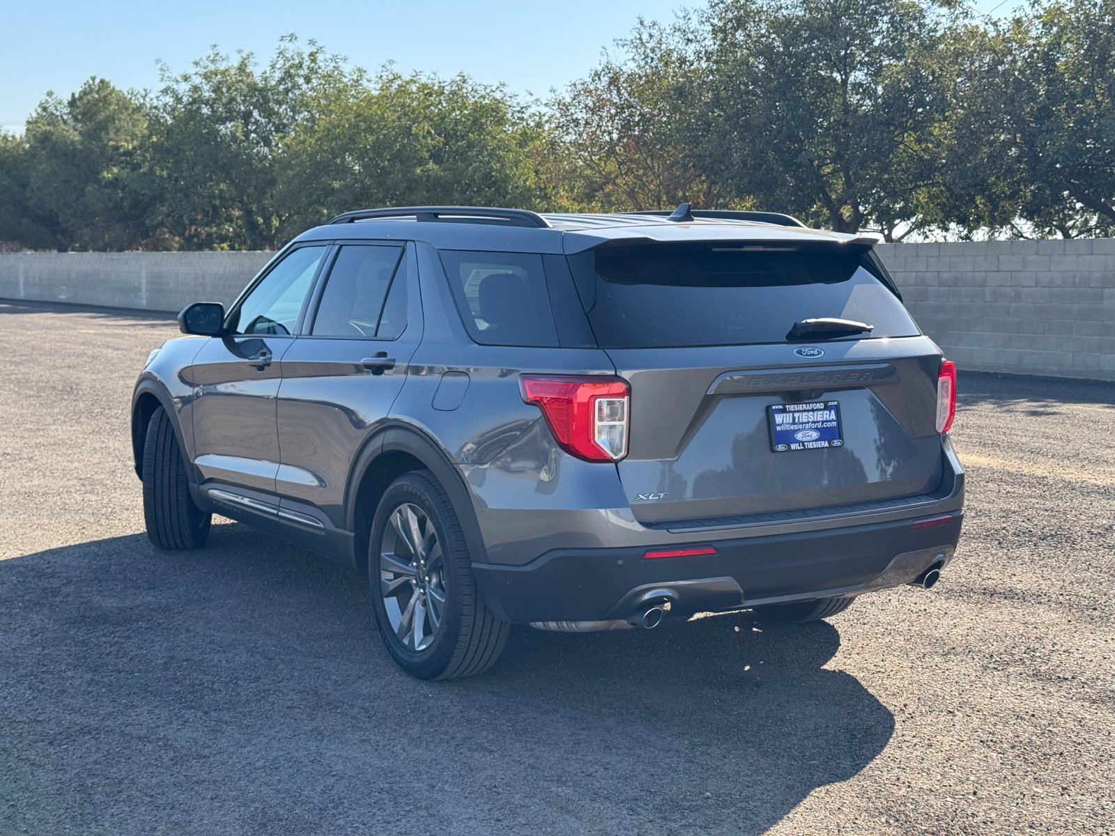 Certified 2021 Ford Explorer XLT w/ Equipment Group 202A RWD image 7