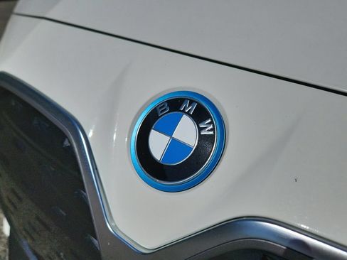 Used 2024 BMW i4 xDrive40i AWD/4WD image 33