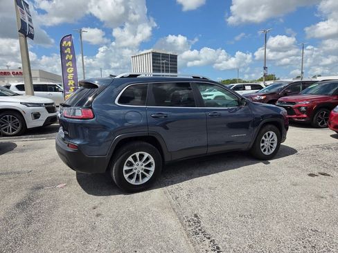 Used 2019 Jeep Cherokee Latitude w/ Cold Weather Group AWD/4WD image 13