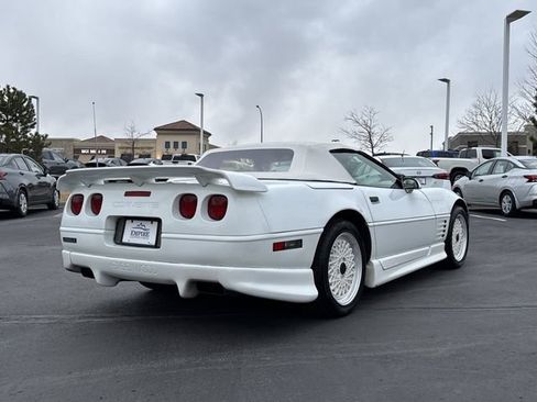 Used 1992 Chevrolet Corvette Convertible image 3