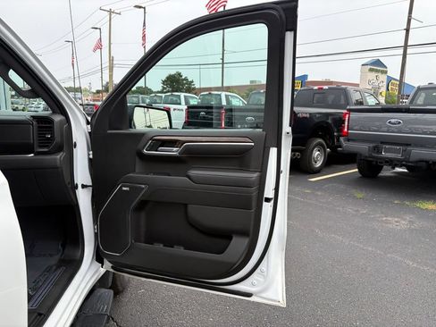 Used 2022 GMC Sierra 1500 Elevation w/ Elevation Premium Package AWD/4WD image 19