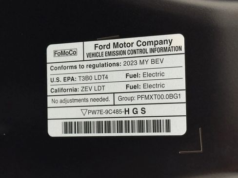 Used 2023 Ford F150 Lightning Lariat image 52