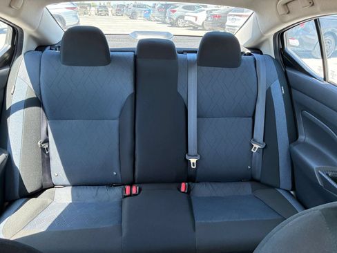 Used 2025 Nissan Versa SV FWD image 35