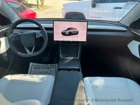 Used 2026 Tesla Model Y Long Range RWD image 19