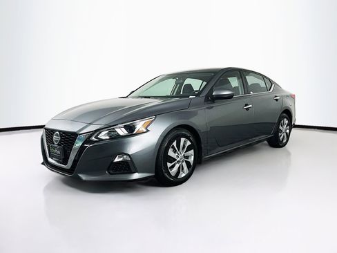Used 2019 Nissan Altima 2.5 S FWD image 3