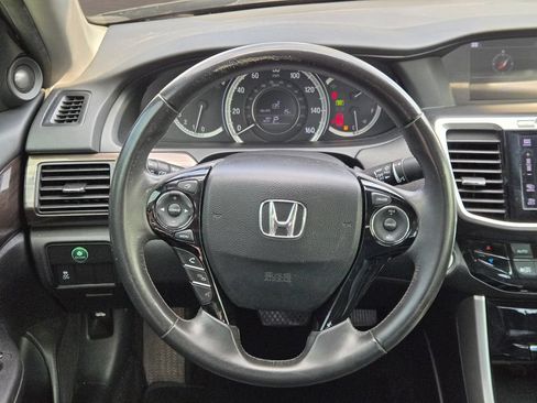 Used 2017 Honda Accord EX-L image 15