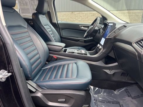 Used 2023 Ford Edge SEL w/ Sport Appearance Package image 11