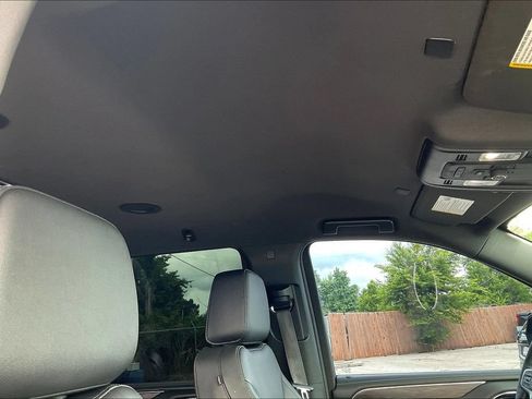 Used 2024 Chevrolet Tahoe Z71 w/ Luxury Package AWD/4WD image 18